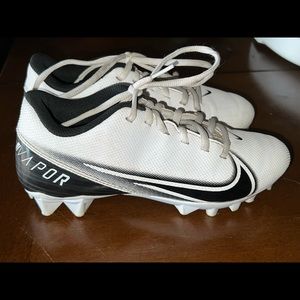 Boys Nike Vapor football cleats